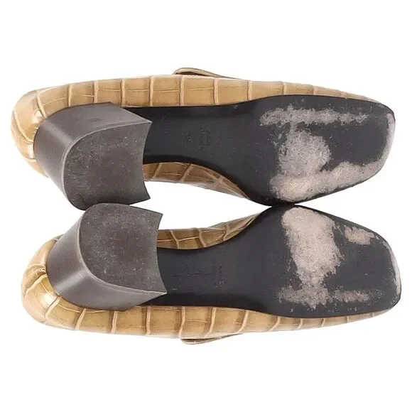Totême Crocodile-Embossed Loafer Pumps in Brown Cowhide Leather
